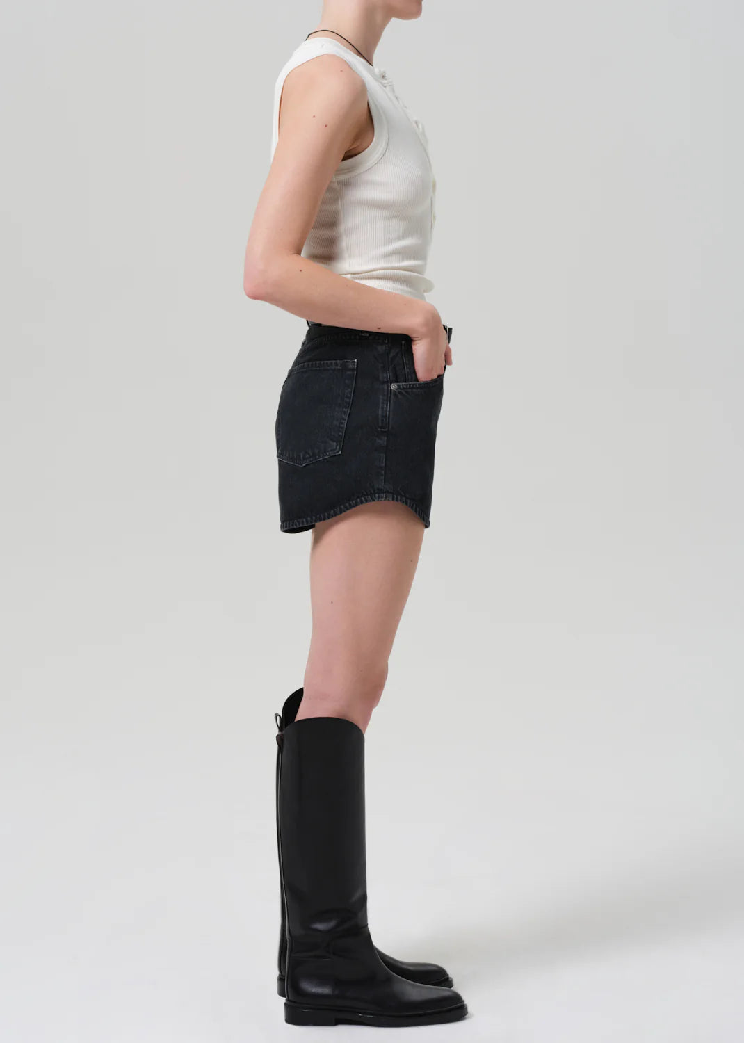 Abita Short in Washed Black