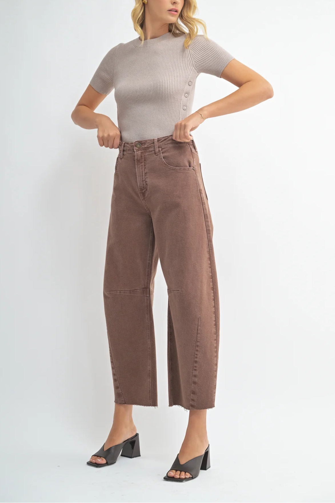 The Seamed Barrel Jean in Vintage Espresso