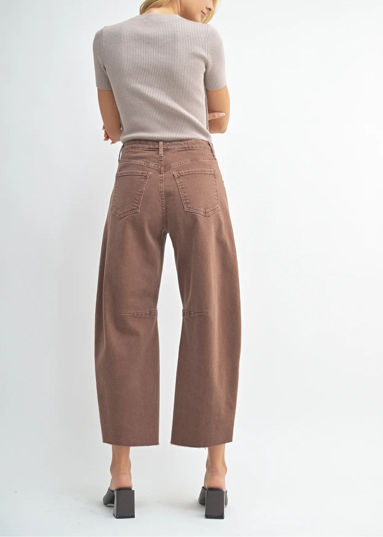 The Seamed Barrel Jean in Vintage Espresso