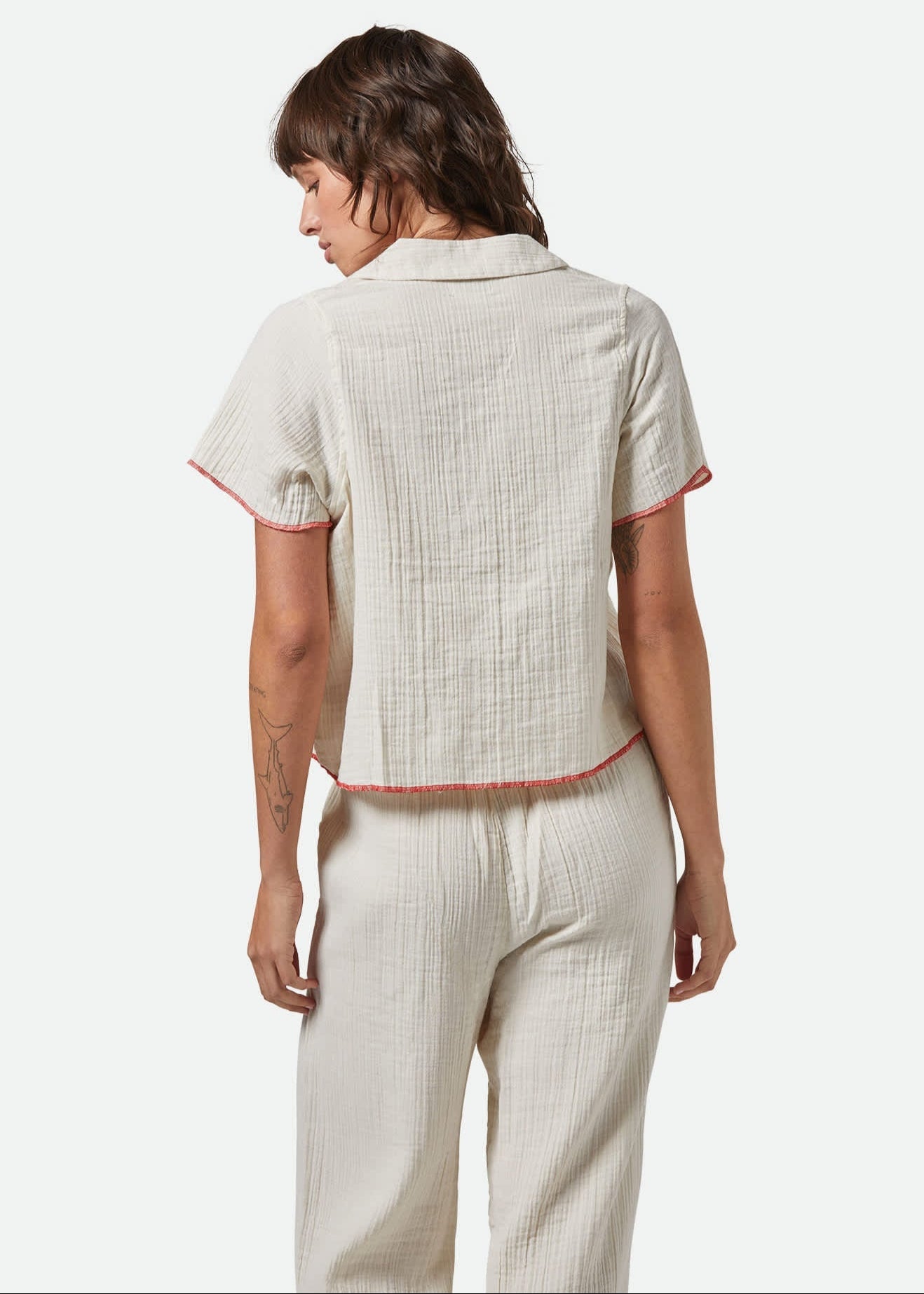 Wandering Tie Top